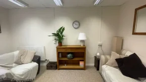 Light, modern and cosy counselling room in Fern